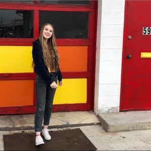 Meet your Posher, Madison